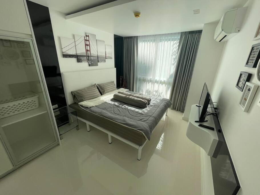 Stylish With Blazing Fast Fiber Internet, Pool, Sauna, Steam Room, Gym - Guest Friendly Pangsapuri Pattaya